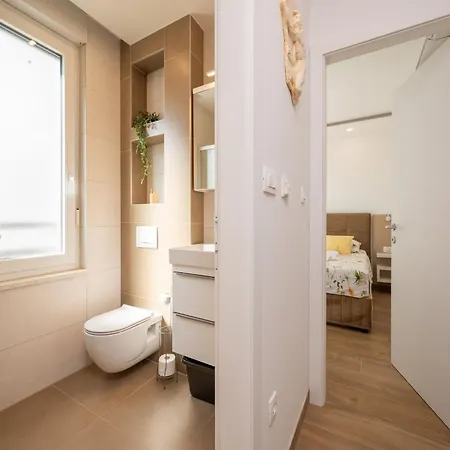 Apartment With Terrace Trogir