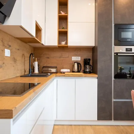 Apartament With Terrace *