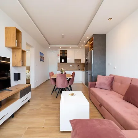 Apartman With Terrace *